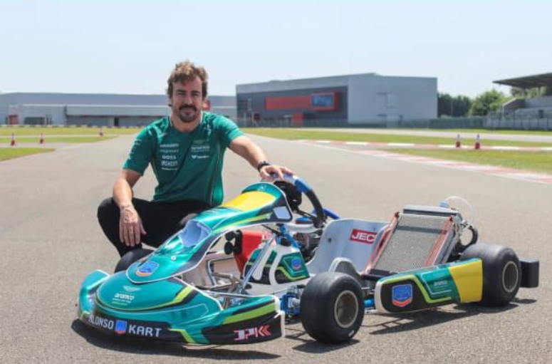 Aston Martin y DPK Racing lanzan una Academia de Pilotos con sabor español: Mari Boya, primer integrante confirmado