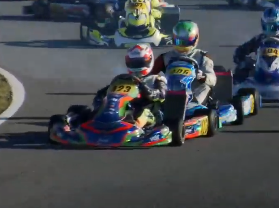 Ivars lidera de nuevo en X30 Master en una HEAT 3 con decenas de adelantamientos y cuerpo a cuerpo entre los 5 primeros