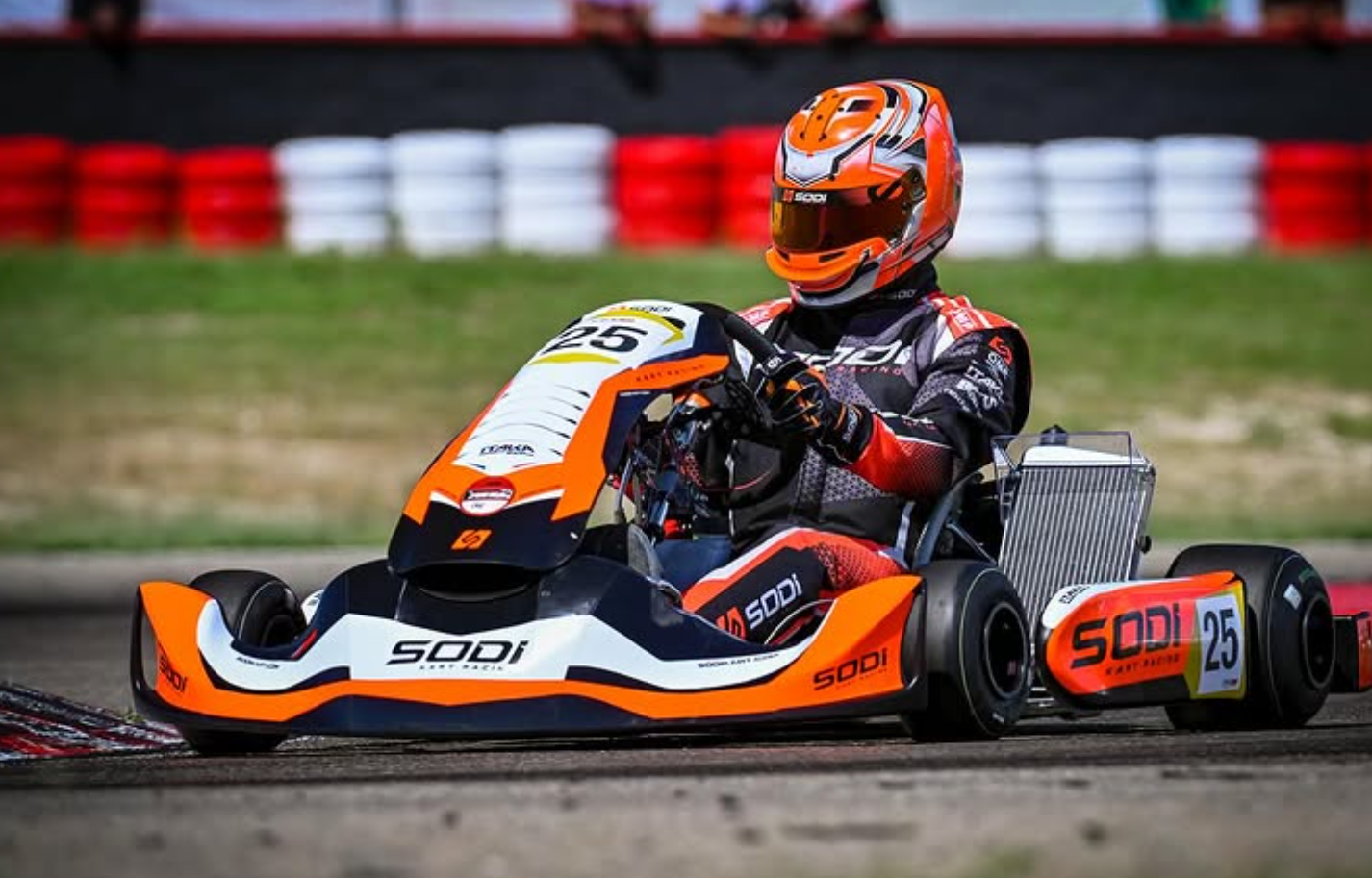 David Gherman se corona en la final de la categoría Rotax DD2