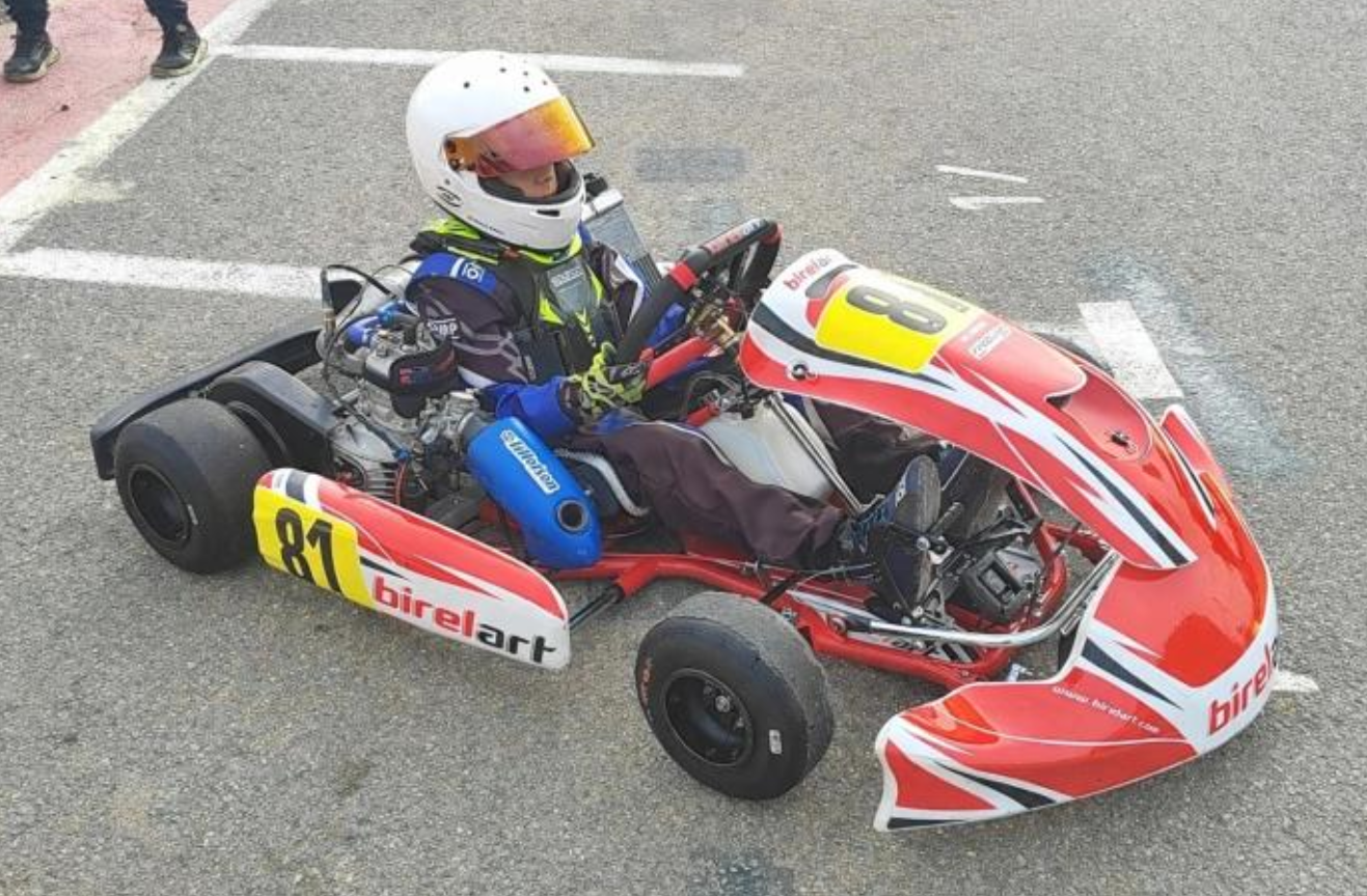 Marc Cruz se impone en la Prefinal de la categoría Mini en el Hivern Karting 2026