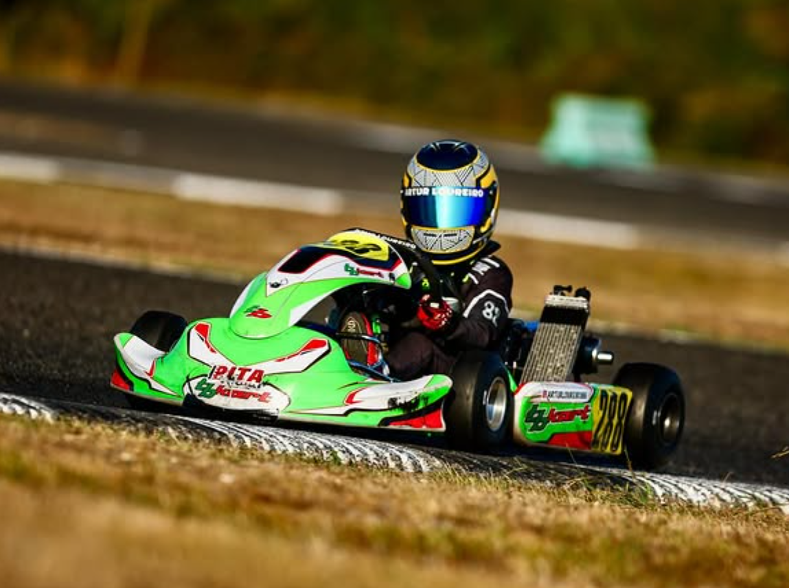 Artur Loureiro se impone en la final de X30 Mini en Viana do Castelo