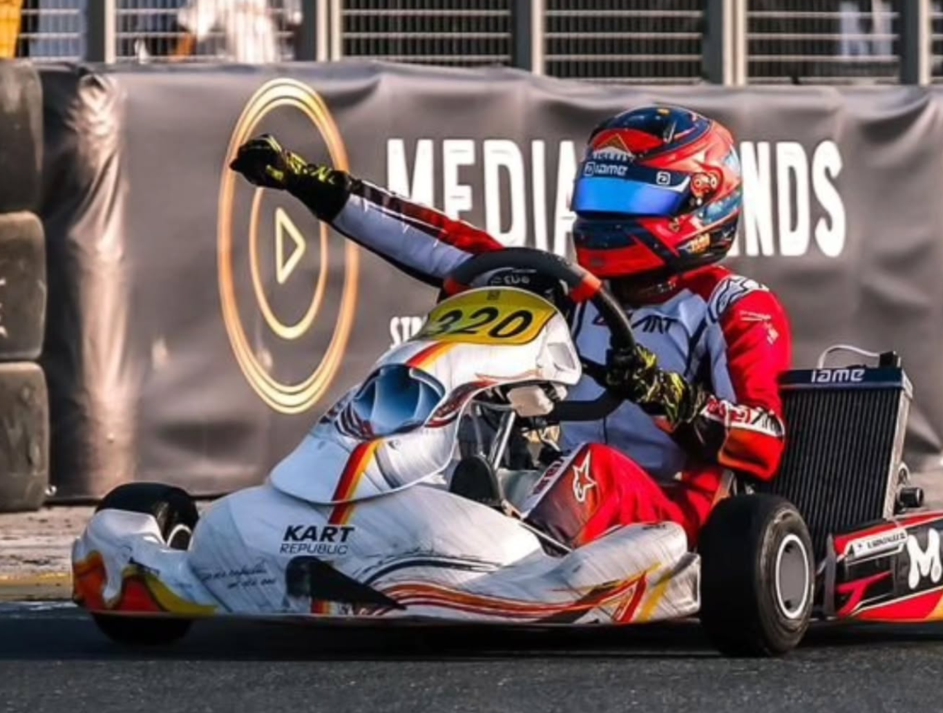 Eloi González se impone en la Carrera 1 Senior del CKCV 2026 en MotorLand Aragón tras una segunda mitad de carrera decisiva